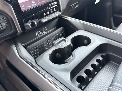 New 2026 RAM 2500 Rebel AWD/4WD image 15