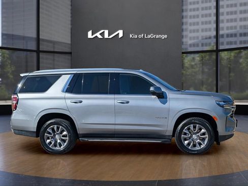 Used 2023 Chevrolet Tahoe LT w/ Luxury Package image 7