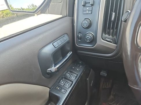 Used 2015 GMC Sierra 2500 Denali w/ Driver Alert Package image 22