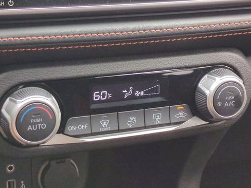 Used 2020 Nissan Kicks SR FWD image 24