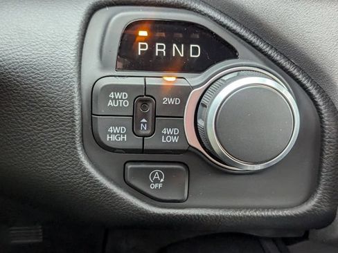 New 2025 RAM 1500 Big Horn AWD/4WD image 17