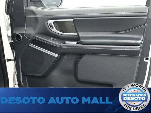 Certified 2025 Ford Expedition Platinum w/ Stealth Appearance Package AWD/4WD image 11