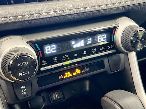 Used 2025 Toyota RAV4 XLE image 11