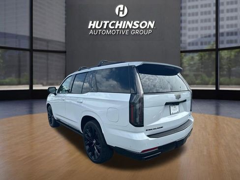 Certified 2026 Cadillac Escalade Platinum Sport w/ LPO, ONYX Package AWD/4WD image 5