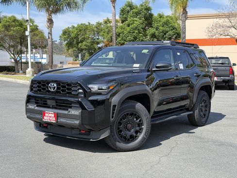 New 2026 Toyota 4Runner TRD Off-Road Premium AWD/4WD image 2