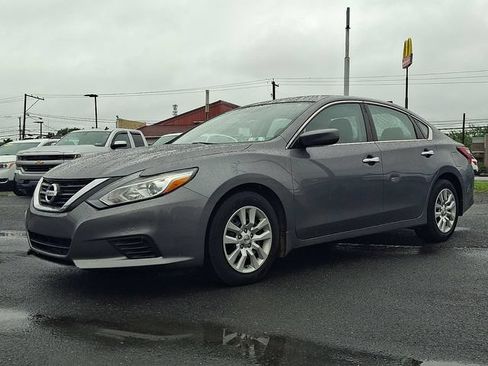 Used 2018 Nissan Altima 2.5 S w/ S Convenience Package FWD image 3