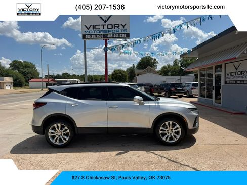 Used 2020 Chevrolet Blazer LT FWD image 1