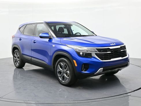Used 2024 Kia Seltos LX image 4