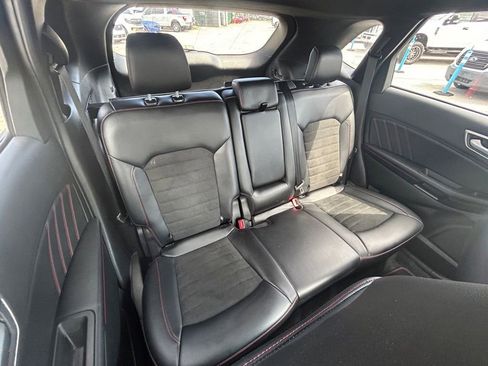 Used 2023 Ford Edge ST-Line w/ Cargo Accessory Package image 28