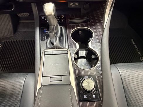 Used 2020 Lexus RX 450h AWD w/ Luxury Package image 23