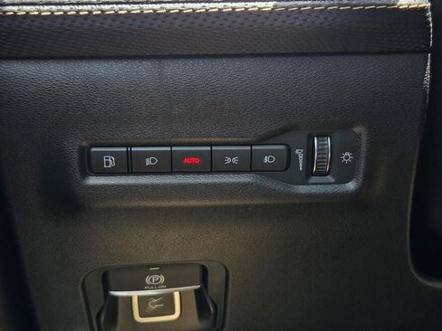 New 2026 Jeep Cherokee Limited AWD/4WD image 18