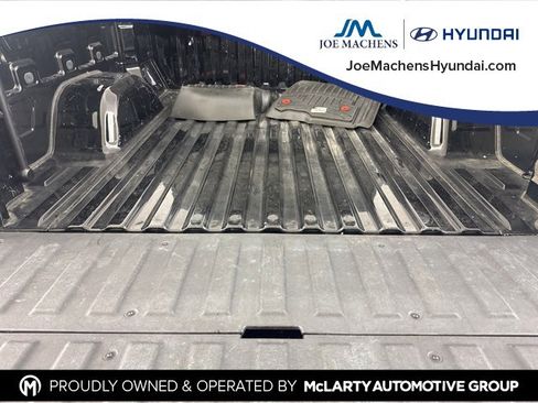 Used 2021 GMC Sierra 1500 SLT w/ SLT Premium Package image 17