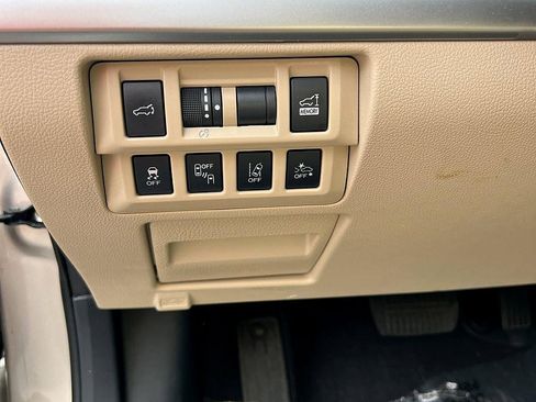 Used 2018 Subaru Outback 2.5i Limited image 27