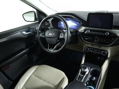 Used 2021 Ford Escape Titanium image 15