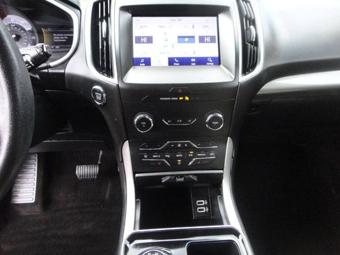 Used 2020 Ford Edge SEL AWD/4WD image 8