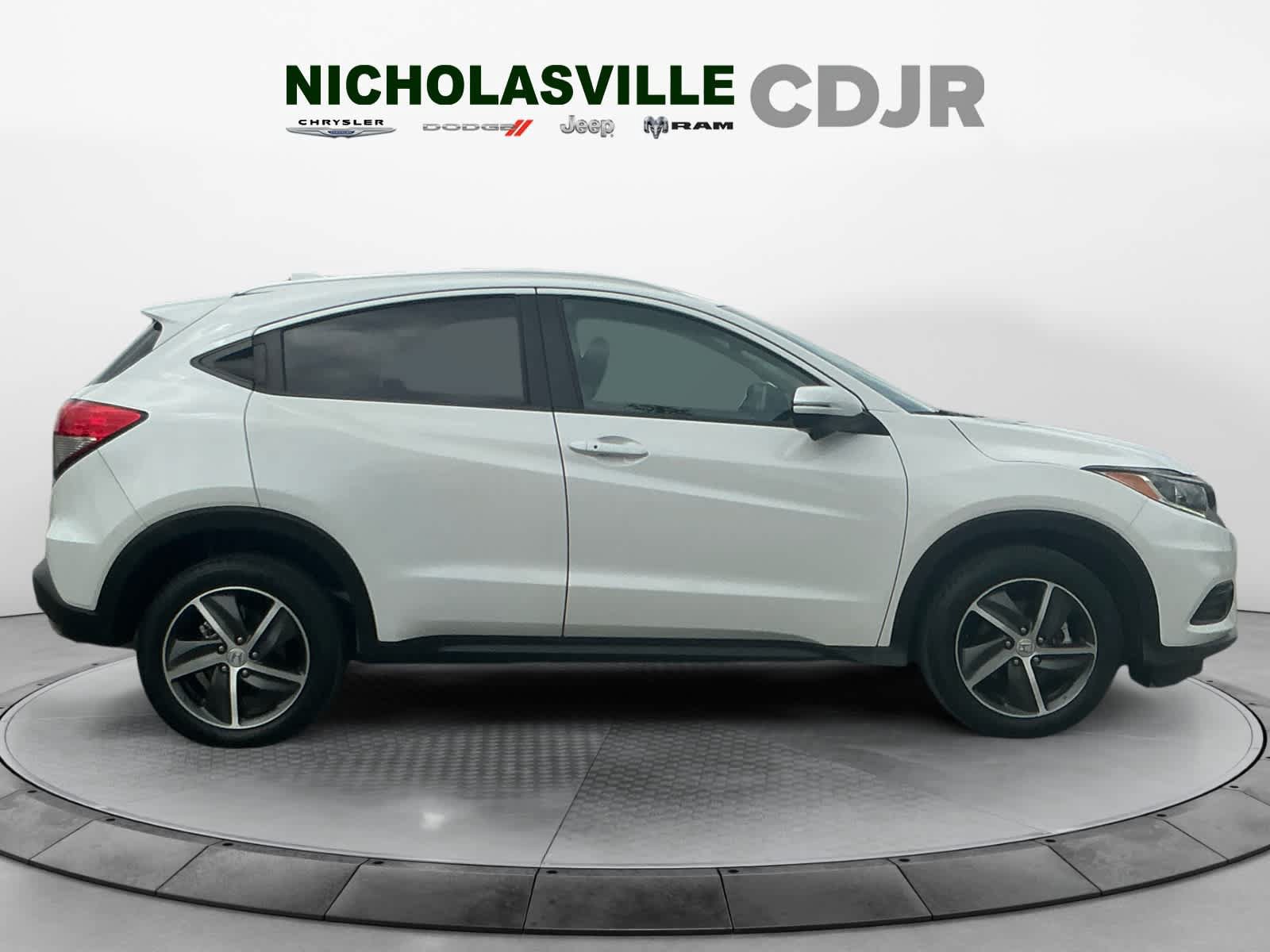 Used 2022 Honda HR-V EX image 6
