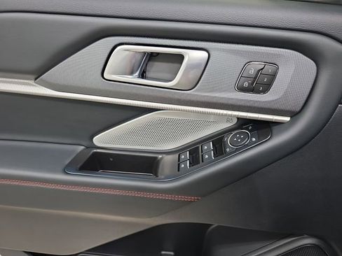 Used 2026 Ford Explorer ST w/ Sun And Sound Package image 28