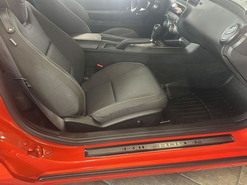Used 2011 Chevrolet Camaro SS RWD image 18