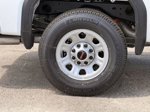 New 2026 GMC Sierra 2500 Pro w/ 1SA Pro Safety Plus Package AWD/4WD image 10