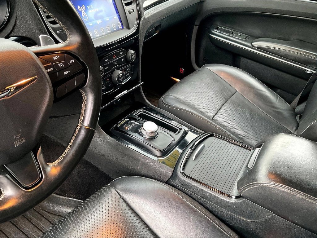 Used 2017 Chrysler 300 S w/ 300S Premium Group 2 AWD/4WD image 20