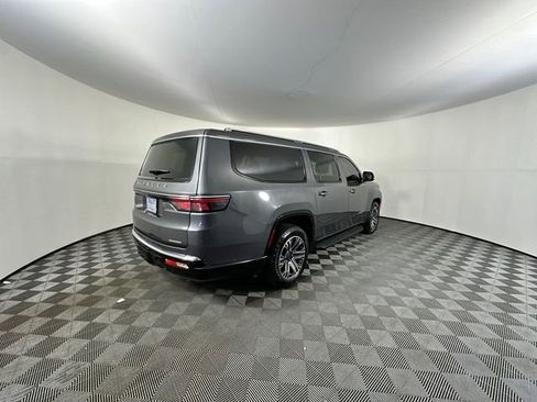 Certified 2024 Jeep Wagoneer L Series II w/ Flexible Seating Group AWD/4WD image 6