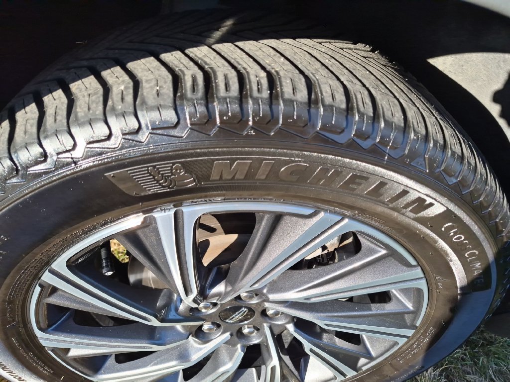Used 2025 Lincoln Aviator AWD w/ Equipment Group 101A image 9