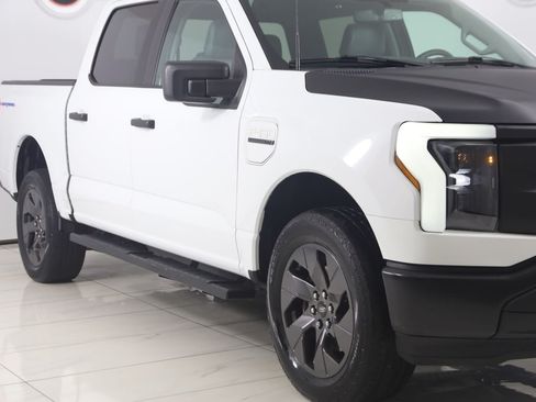 Used 2023 Ford F150 Lightning Pro AWD/4WD image 40