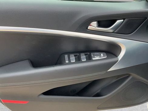 Used 2023 Genesis G70 2.0T AWD/4WD image 10