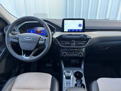 Used 2022 Ford Escape Titanium w/ Titanium Elite Package image 24