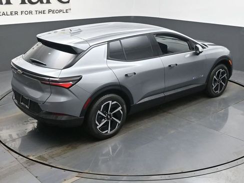 New 2026 Chevrolet Equinox EV LT w/ Comfort Package image 18