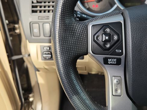 Used 2014 Toyota Tacoma 4x4 Double Cab w/ SR5 Package image 20