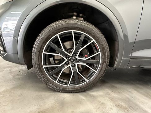 Used 2023 Audi SQ5 Prestige w/ Prestige Package image 19