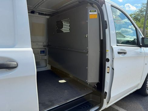 Used 2019 Mercedes-Benz Metris image 38
