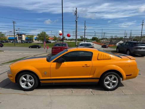 Used 2008 Ford Mustang Coupe RWD image 7