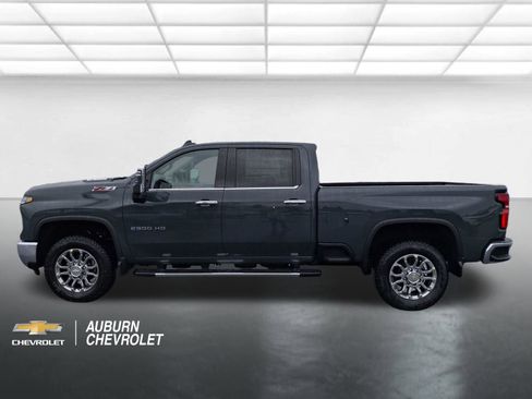 New 2026 Chevrolet Silverado 2500 LTZ w/ LTZ Premium Package AWD/4WD image 6