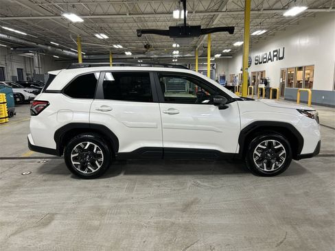 Certified 2025 Subaru Forester Premium image 9