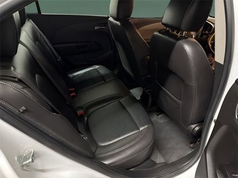 Used 2020 Chevrolet Sonic Premier image 14