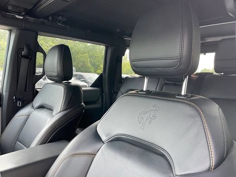 Used 2023 Ford Bronco Badlands w/ Sasquatch Package AWD/4WD image 7