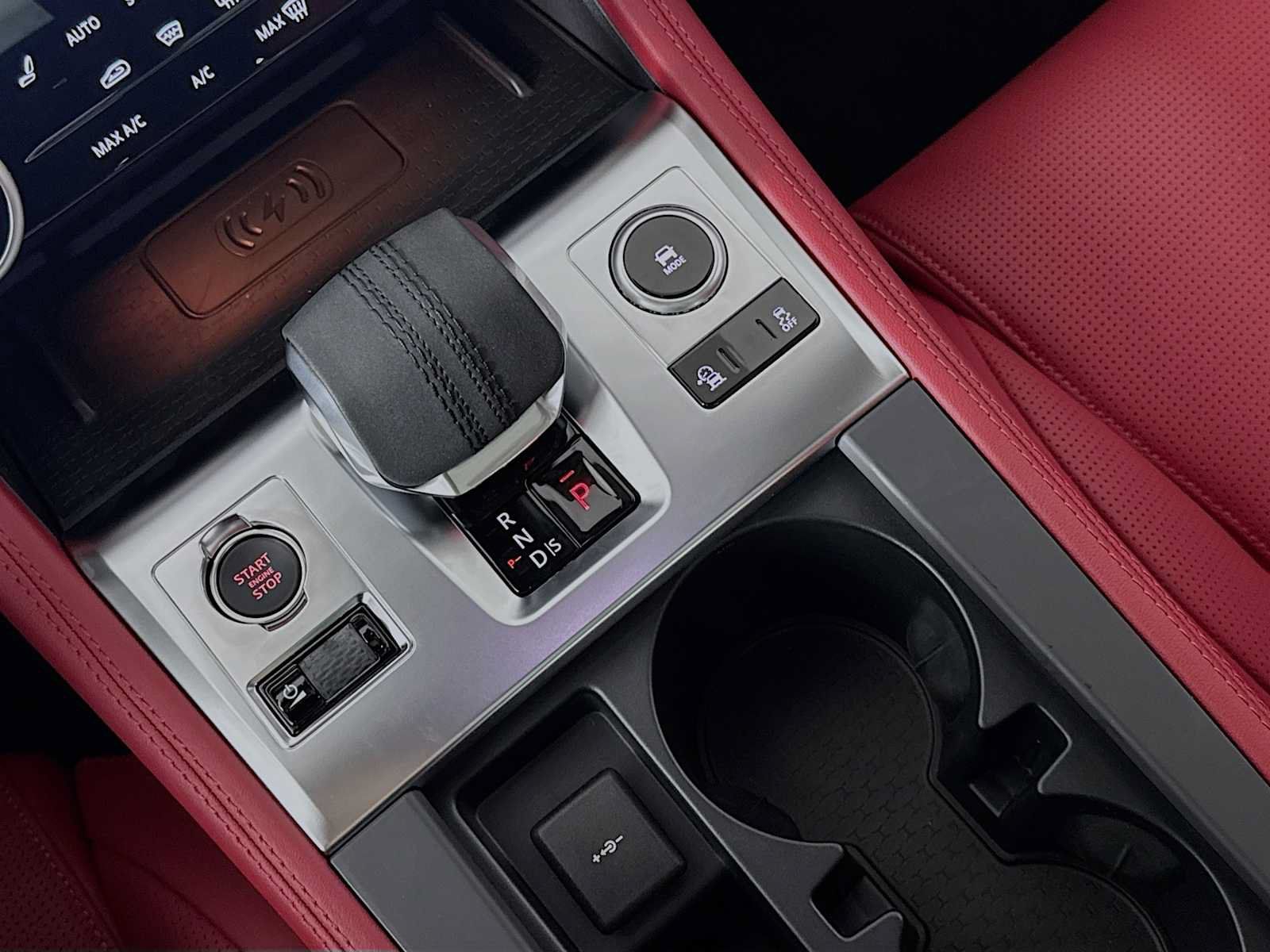 New 2025 Jaguar F-PACE R-Dynamic S AWD/4WD image 18