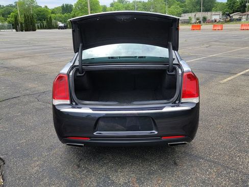 Used 2016 Chrysler 300 Limited w/ Driver Convenience Group AWD/4WD image 11