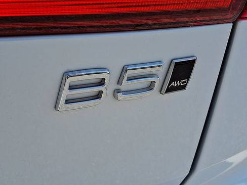 Certified 2023 Volvo XC60 B5 Core AWD/4WD image 31