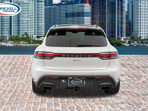 Used 2022 Porsche Macan AWD/4WD image 6