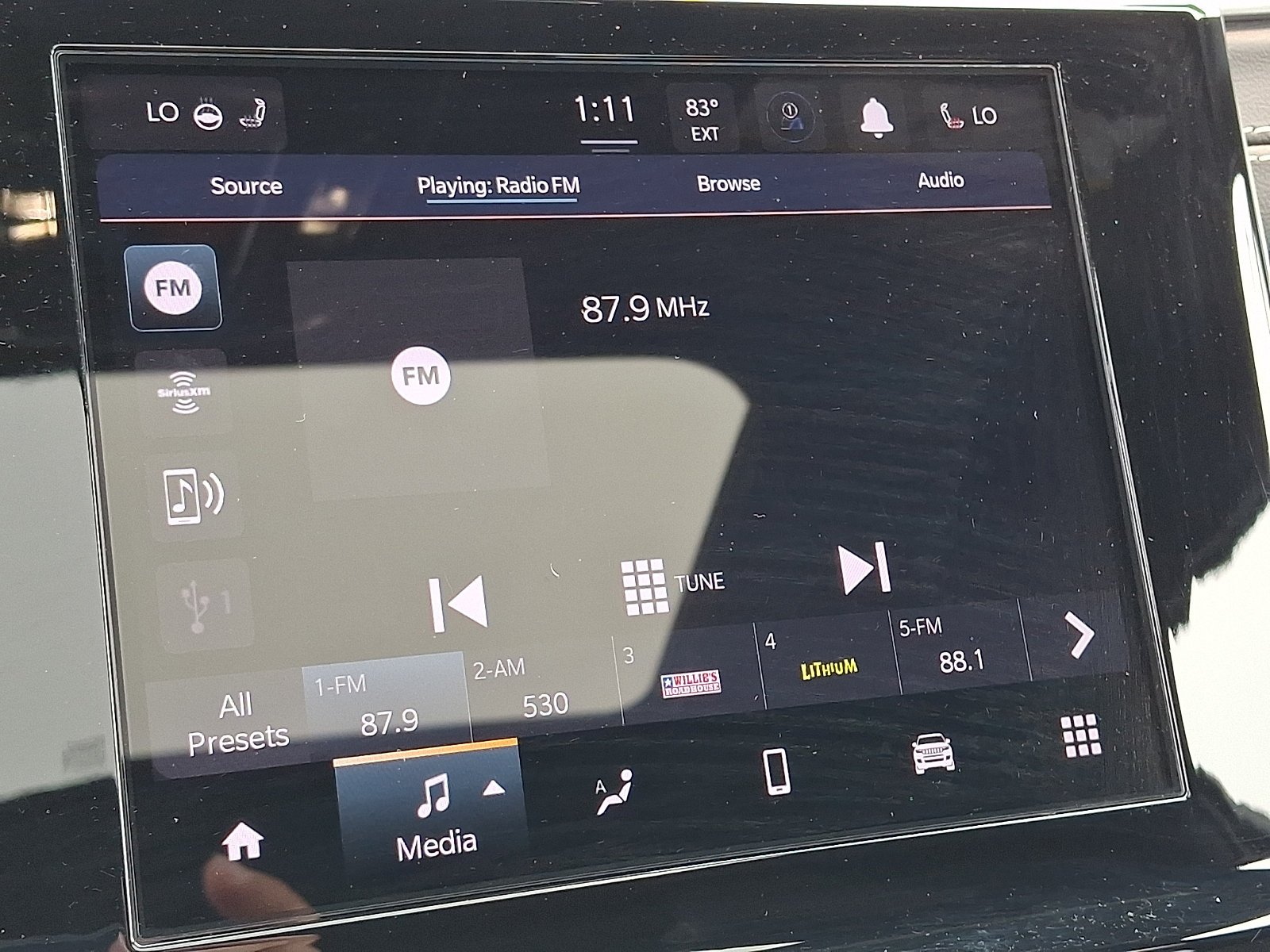 Used 2025 Jeep Grand Cherokee Laredo X w/ Luxury Tech Group I AWD/4WD image 18