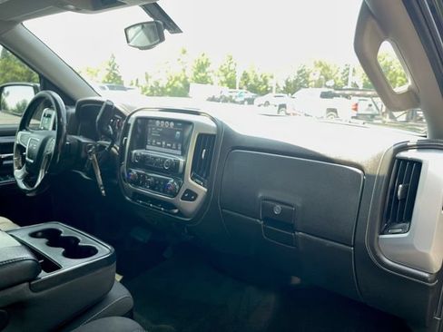 Used 2018 GMC Sierra 1500 SLE w/ SLE Value Package AWD/4WD image 26