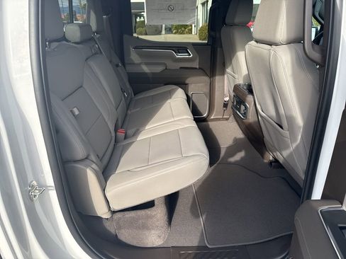 New 2026 GMC Sierra 1500 SLT w/ SLT Premium Plus Package image 18
