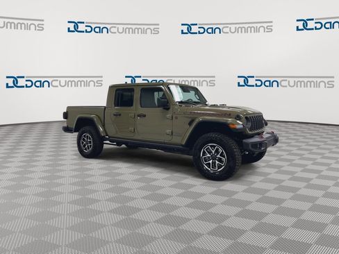 New 2026 Jeep Gladiator Rubicon image 2