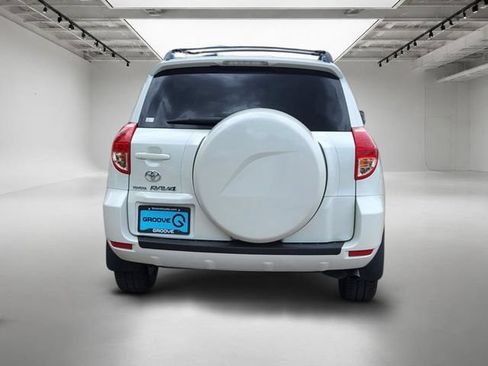 Used 2008 Toyota RAV4 Limited FWD image 4