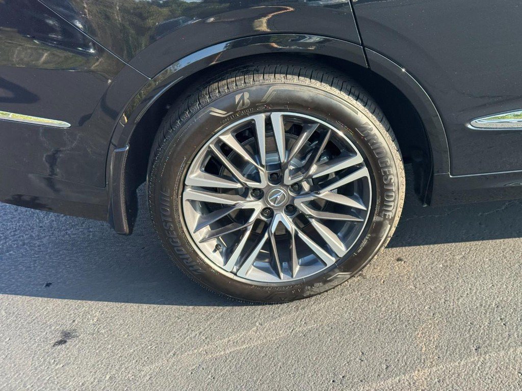 Certified 2026 Acura MDX w/ Advance Package AWD/4WD image 9