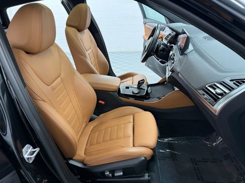 Used 2023 BMW X4 M40i AWD/4WD image 18