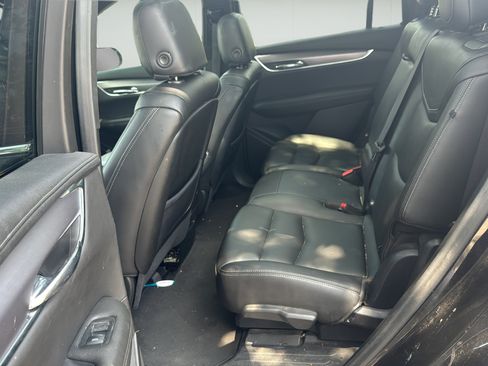 Used 2022 Cadillac XT6 Luxury FWD image 20